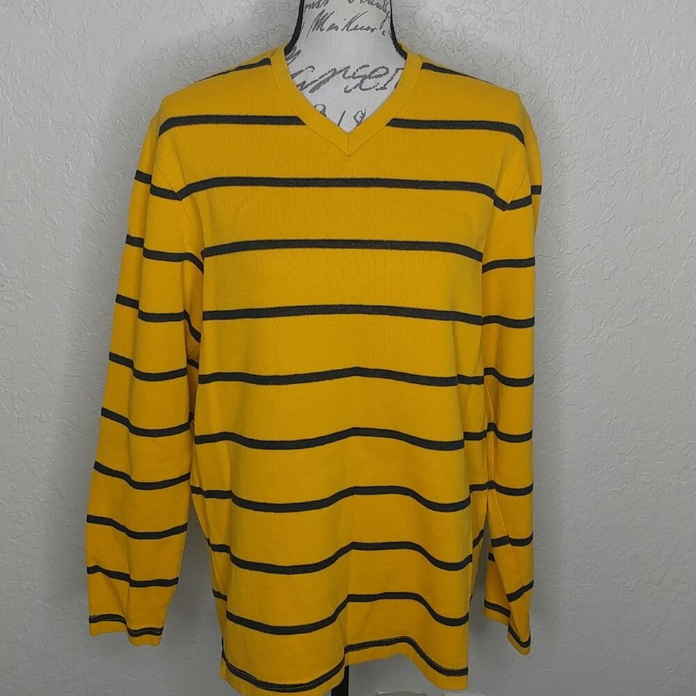 Old Navy V Neck Sweater Size L‎